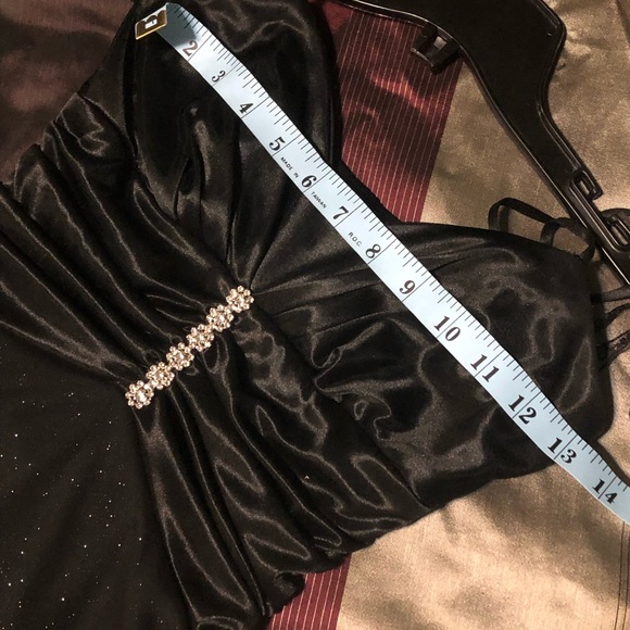 Prom/Formal Dress - Picture 7 of 7